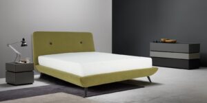 Giulia Low platform bed with Cross teak legs